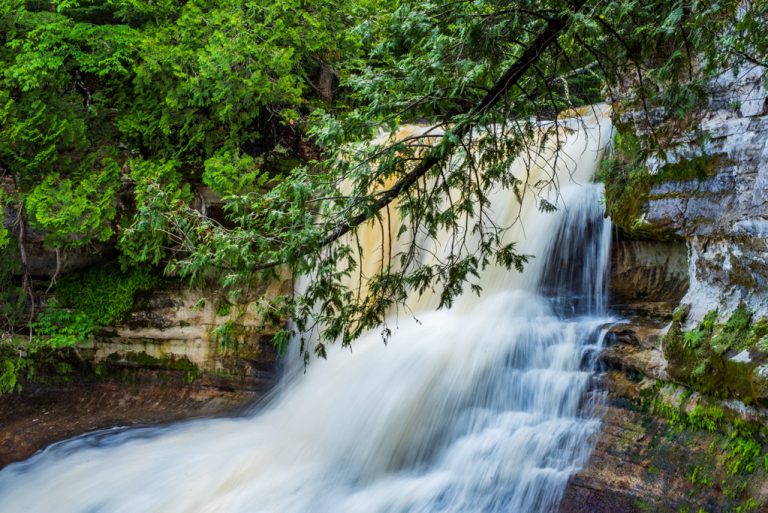 Michigan Waterfalls: Laughing Whitefish Falls