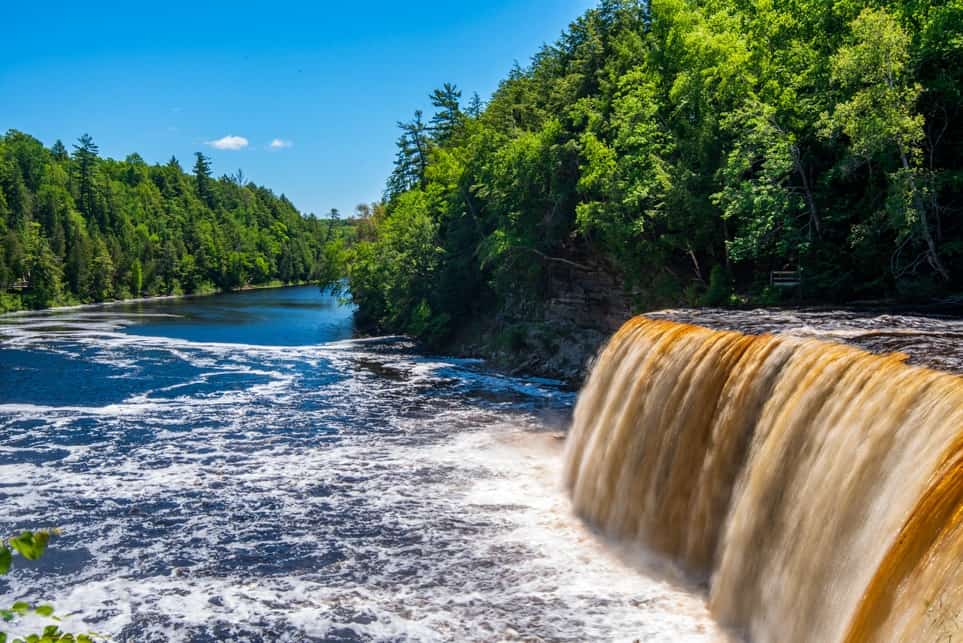 Upper Peninsula Of Michigan: The Ultimate Visitors Guide - EZMoments