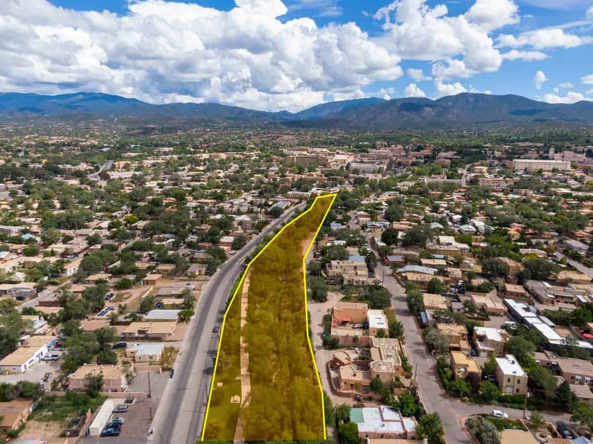 boundary lines drone photo for real estate