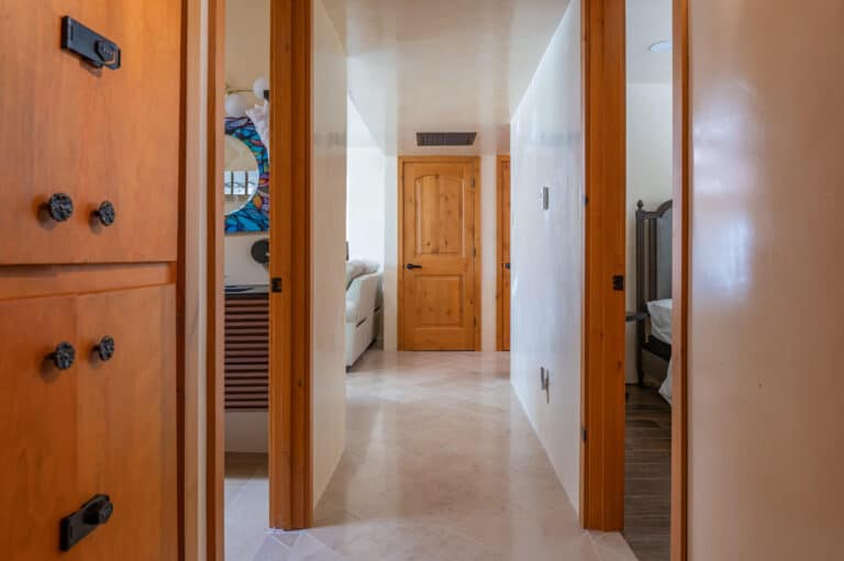 airbnb photographer in santa fe nm hallway